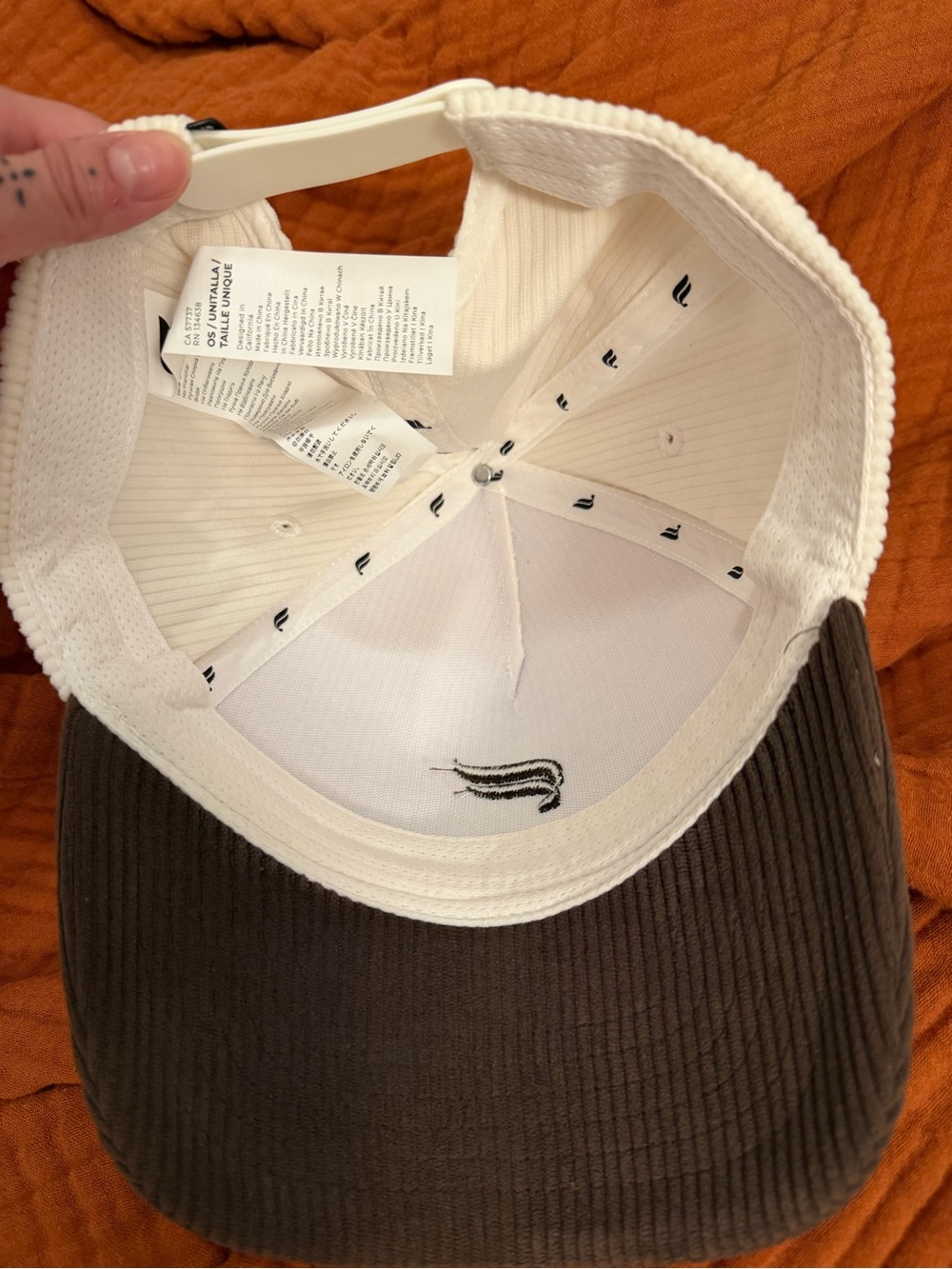 fabletics hat - Picture 4 of 6